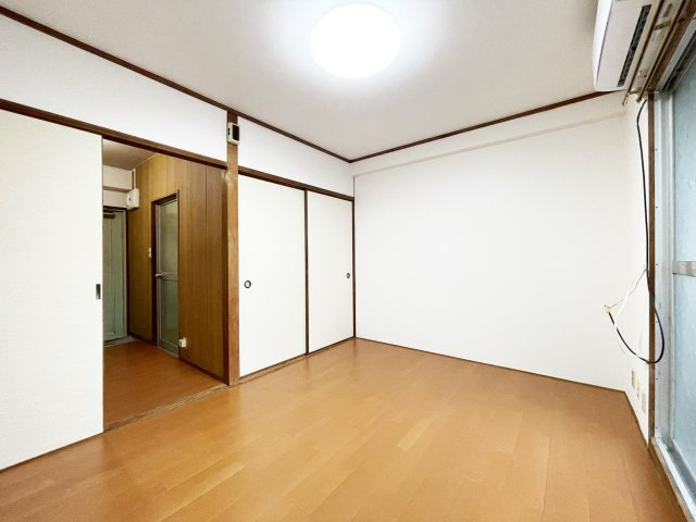 タウンハイツ東棟の居間・リビング