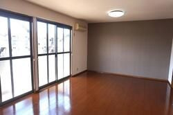 サンボナール　Ｂの居間・リビング