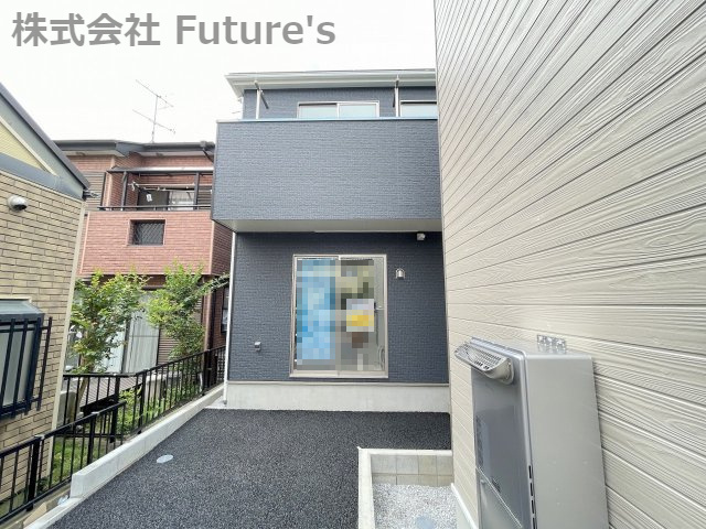 吉川市高富　新築戸建　全3棟　2号棟の外観|現地の写真になります。