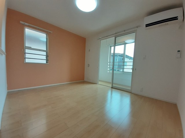 トゥワールフ　十日町の居間・リビング|居室・リビング