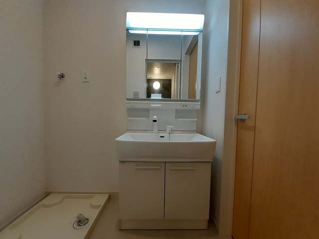 トゥワールフ　十日町の洗面所|洗面所