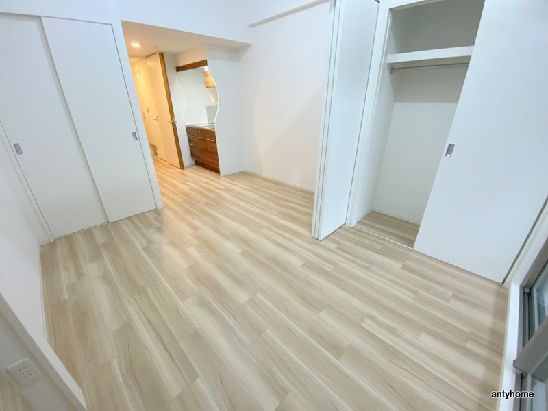 セレニテ阿波座ミラク　仲介手数料無料の寝室