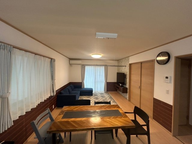 -三丁目不動産-　行田市藤原町2丁目の居間・リビング