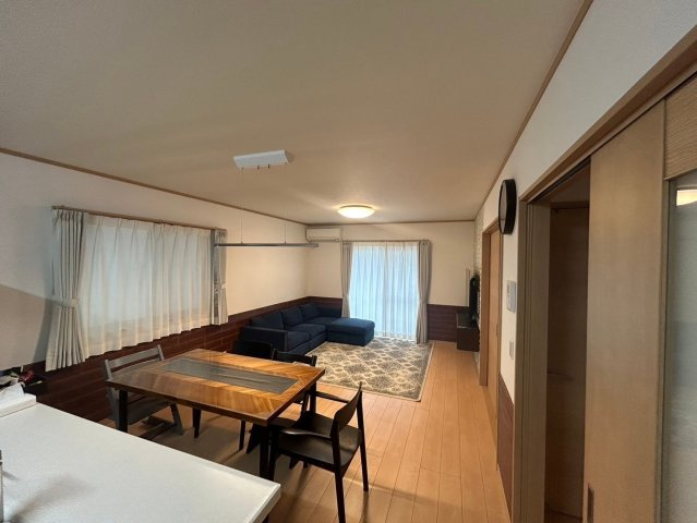 -三丁目不動産-　行田市藤原町2丁目の居間・リビング