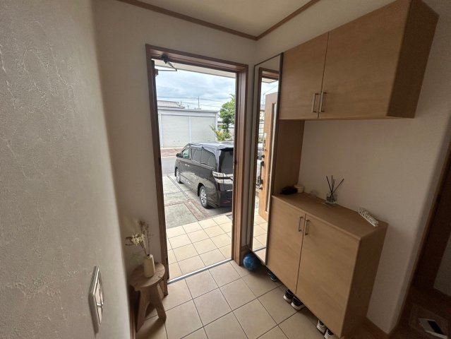 -三丁目不動産-　行田市藤原町2丁目の玄関