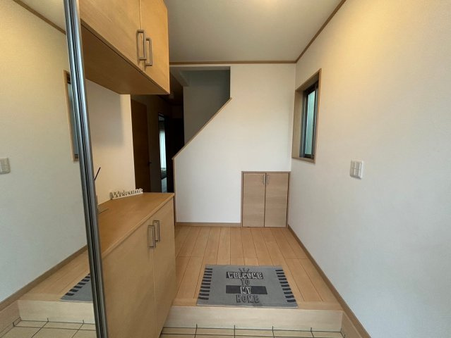 -三丁目不動産-　行田市藤原町2丁目の玄関