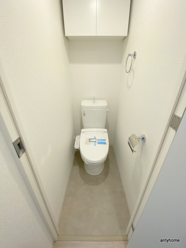 セレニテ阿波座ミラク　仲介手数料無料のトイレ