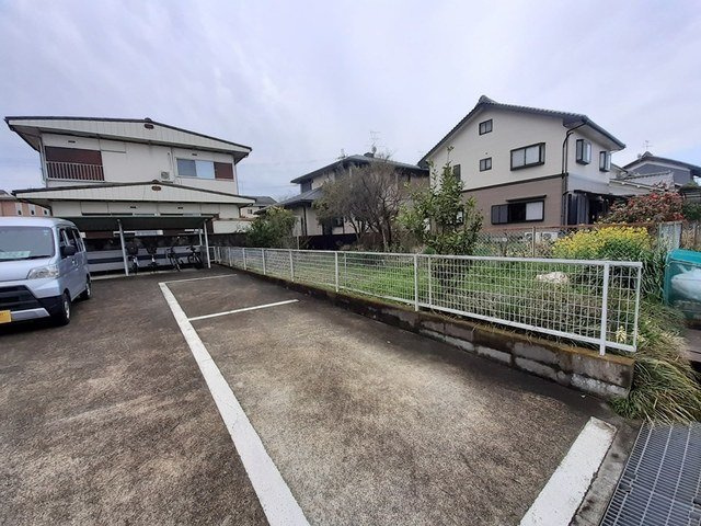 【駐車場】 | グランコート天理