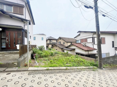 【前面道路含む現地写真】