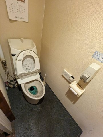 栄町3丁目1貸テナントのトイレ