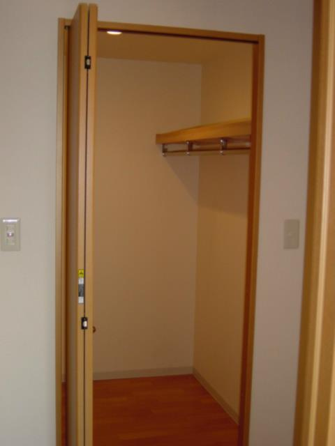 イーストインの収納