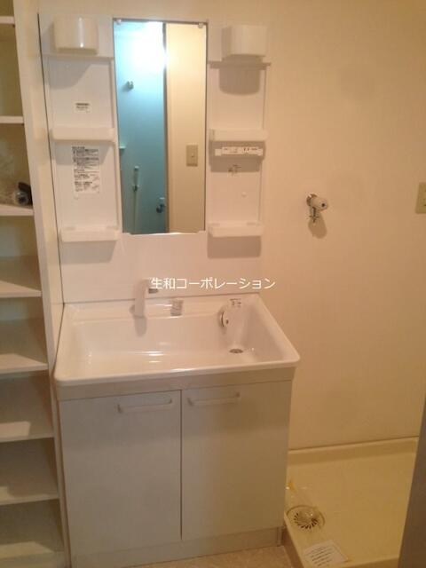 イーストインの洗面所