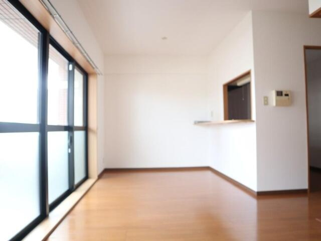 イーストインの居間・リビング