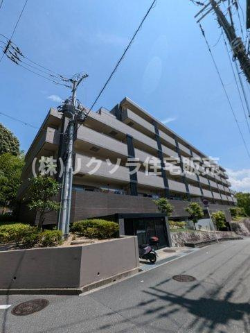 アリスト枚方香里ヶ丘の外観|新しい生活にいかがでしょうか？外観はお住まいの顔になります。こだわりたいポイントですね。水回りリフォームやリノベーションも承ってます。
■現地見学・資金計画相談・住宅ローン相談もお問合せ受付中■