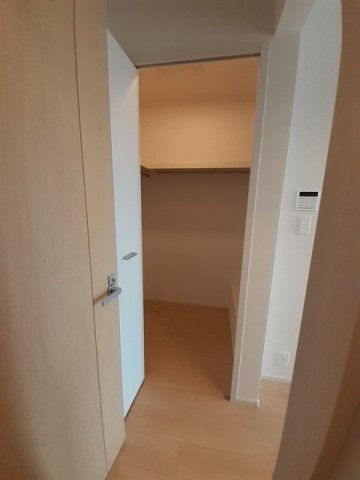 リトルガーデンの収納|こまごまとしたものを収納できそうですね