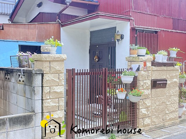 白岡市西5丁目中古戸建ての玄関|6/24　撮影済み