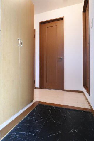 サンジェイド A棟の玄関|前回入居前写真