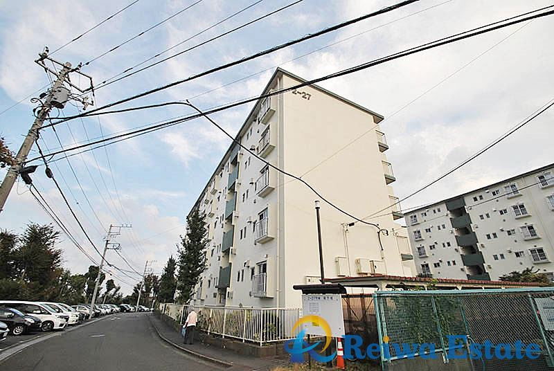 藤沢市大庭の中古マンションの外観