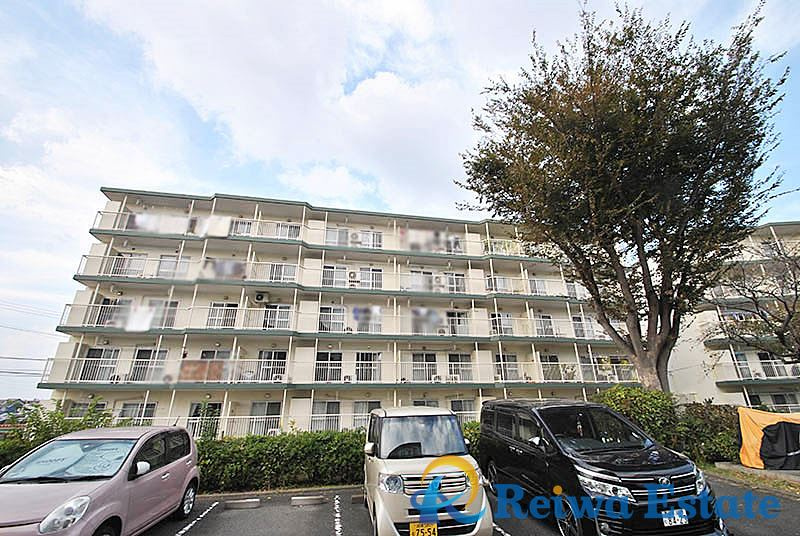 藤沢市大庭の中古マンションの外観