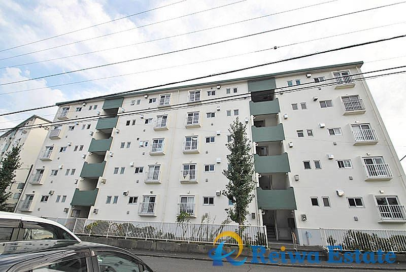 藤沢市大庭の中古マンションの外観