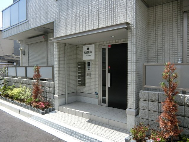 パレブロンのエントランス