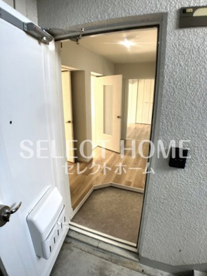 【玄関】 | シャトー江口 | 明るい玄関です