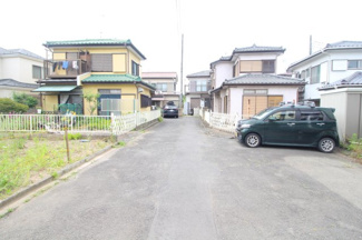 【前面道路含む現地写真】 | 鶴ヶ島市下新田　建築条件なし売地　東武越生線『一本松駅』徒歩7分　【新町小学区】