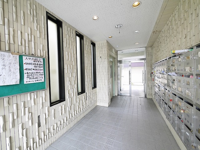 SSKビルのロビー