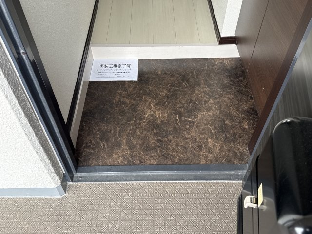 グランツ野里の玄関
