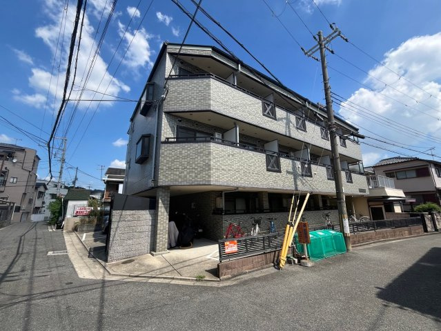 ハイツクローバーIIの外観