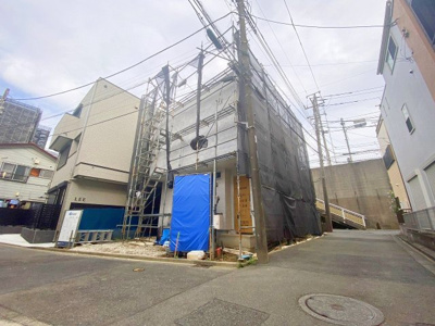 【前面道路含む現地写真】
