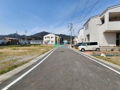 【前面道路含む現地写真】 | 坂本２丁目　分譲14区画７号地