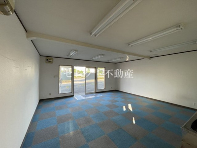 【ロビー】 | 大村町店舗