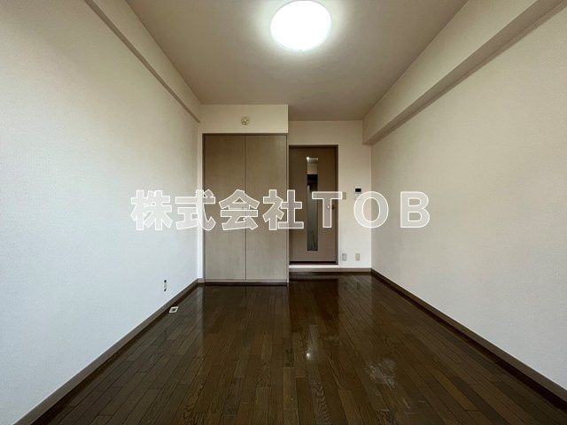 【洋室】 | ガラ・シティ高井戸 | ※別号室参考写真