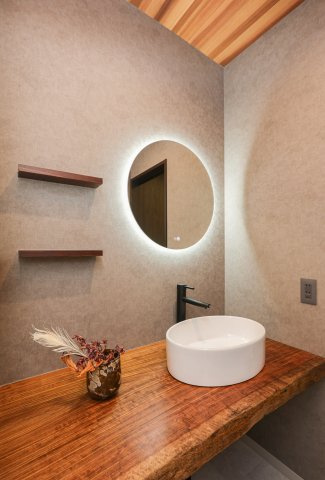 COLORSグリーンヒル南彦根6区画　のその他|～施工事例～　天然木造作洗面台♪