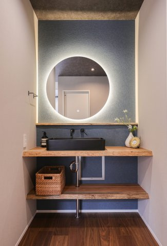 COLORSグリーンヒル南彦根6区画　のその他|～施工事例～　天然木造作洗面台♪