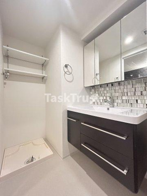 【洗面所】 | セレニテフラン梅田