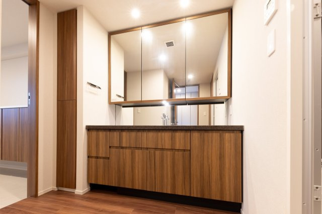 クリオ茅ヶ崎中海岸グランシックの独立洗面台