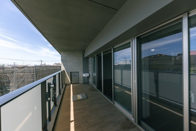 クリオ茅ヶ崎中海岸グランシックのバルコニー