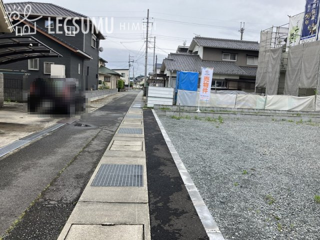 神崎郡福崎町福崎新／2区画の前面道路含む現地写真