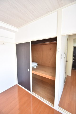 大阪市城東区中央１丁目の賃貸マンションの収納