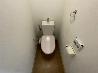 【トイレ】 | サウスビラITO | ※同建物別部屋の写真になります、ウォシュレットはありません。