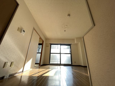 【居間・リビング】 | サウスビラITO | ※同建物別部屋の写真になります。