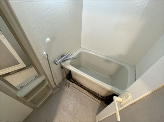 【浴室】 | サウスビラITO | ※同建物別部屋の写真になります。