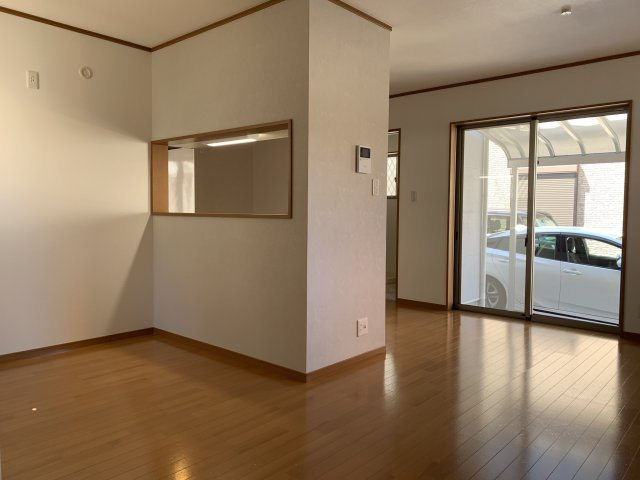 【居間・リビング】の画像