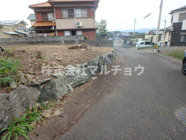 オレンジランド売り地の前面道路含む現地写真|前面道路含む現地写真です