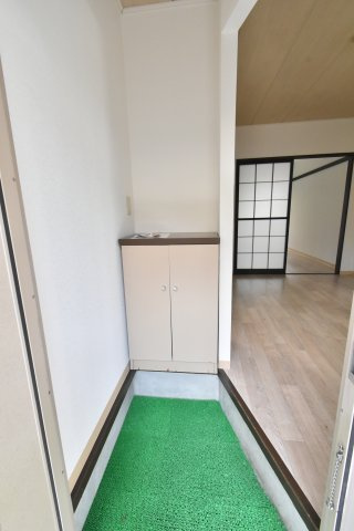 タウニィー栄の玄関