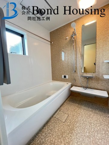 LDK21帖以上アリ　眺望良好　西朝霧丘全6区画　B号地の浴室|同社施工例