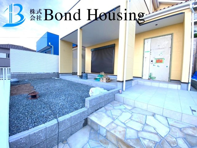 LDK21帖以上アリ　眺望良好　西朝霧丘全6区画　B号地の前面道路含む現地写真