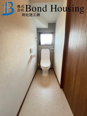 LDK21帖以上アリ　眺望良好　西朝霧丘全6区画　B号地のトイレ|同社施工例